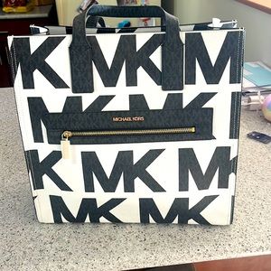 Michael Kors Kenly Bag